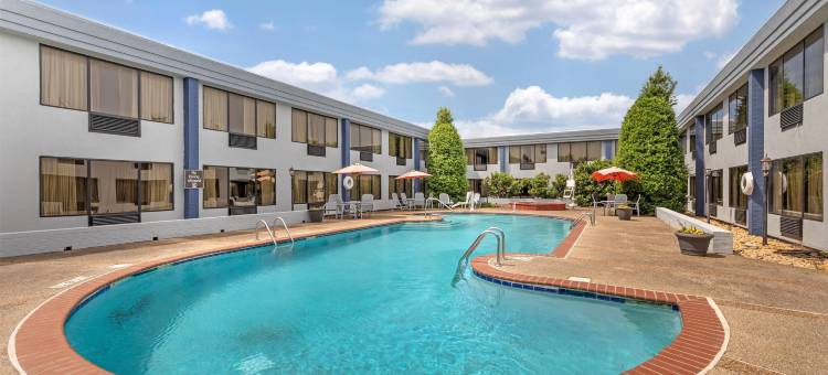 麦迪逊亨茨维尔贝斯特韦斯特优质酒店(Best Western Plus Madison-Huntsville Hotel)图片