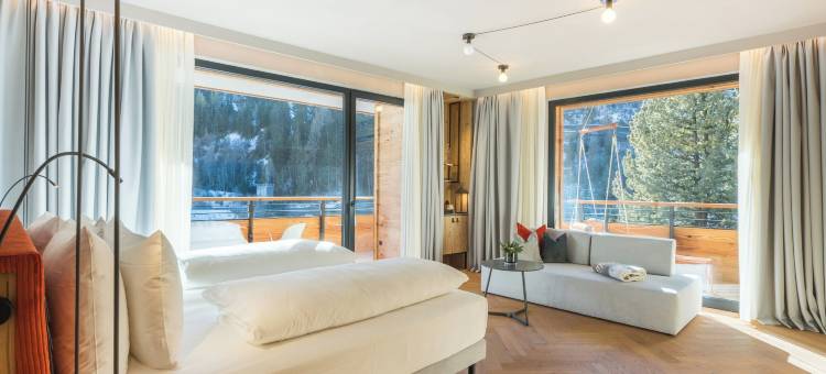 拉坦布拉酒店旅馆(La Tambra Hotel Lodge)图片