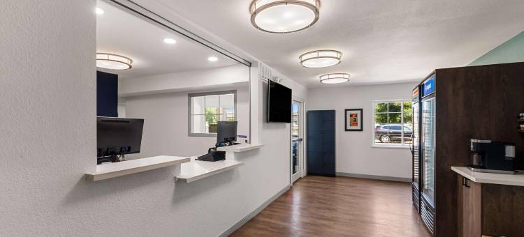 奥斯汀南索尼斯塔简单套房酒店(Sonesta Simply Suites Austin South)图片