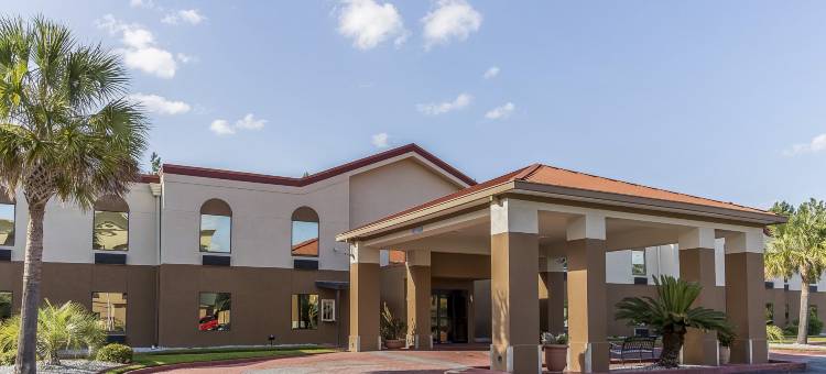 海恩斯维尔斯图尔特堡附近凯隆波因特酒店(Red Roof Inn & Suites Hinesville - Fort Stewart)图片