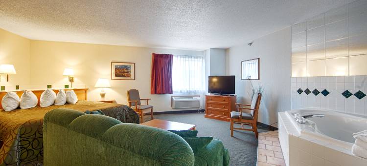 温泉村呗盟套房酒店(Baymont by Wyndham Hot Springs)图片