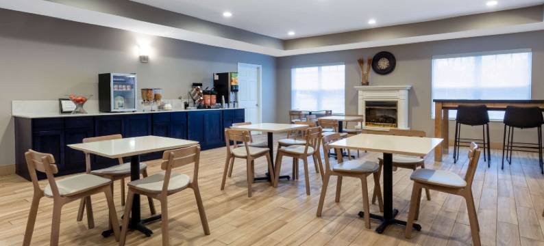 福尔顿克林顿美吟温德姆酒店(AmericInn by Wyndham Fulton Clinton)图片