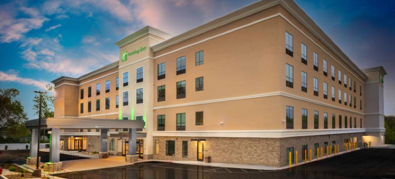 Holiday Inn 圣路易斯(CREVE大教堂)(Holiday Inn ST. LOUIS - CREVE COEUR by IHG)图片