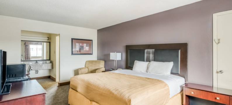 OYO 路易斯安那亚历山德里亚165号公路酒店(OYO Hotel Alexandria La- Hwy 165)图片