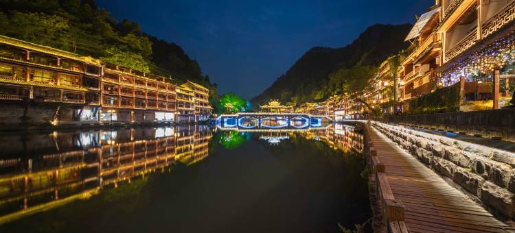 凤凰时光若初见江景民宿(杜田路1号分店)图片