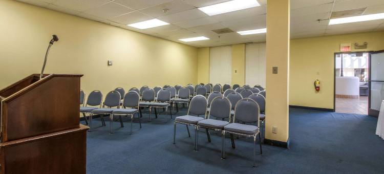 杰克逊西北会议中心凯隆酒店(Clarion Hotel Jackson Northwest)图片