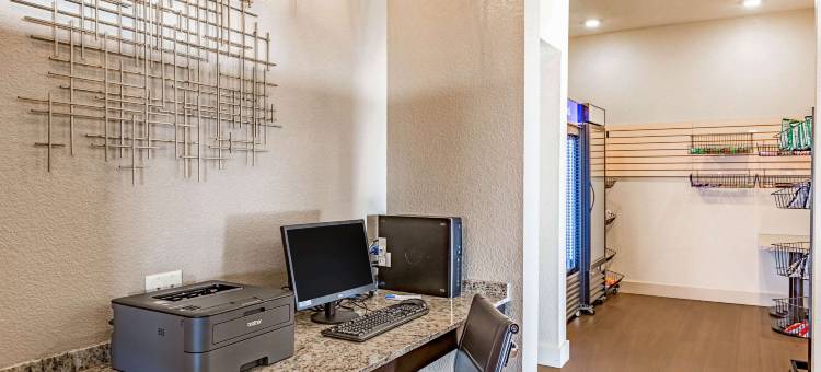 阿尔图纳得梅因舒适套房酒店(Comfort Inn Altoona-Des Moines)图片