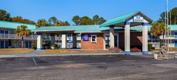 乔治亚州提夫顿6号汽车旅馆(Motel 6 Tifton, GA)图片