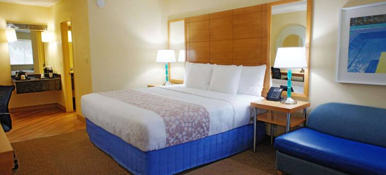 劳德代尔堡庞帕诺海滩拉昆塔温德姆酒店(La Quinta by Wyndham Fort Lauderdale Pompano Beach)图片