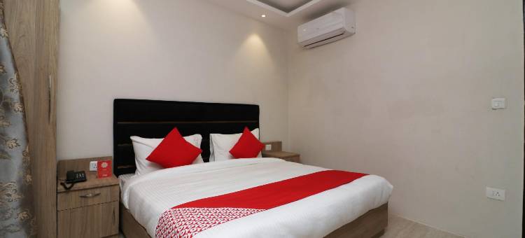 OYO 73323 Hotel Garh Sukhdev图片