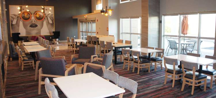 佩里拉昆塔温德姆套房酒店(La Quinta Inn & Suites by Wyndham Perry)图片