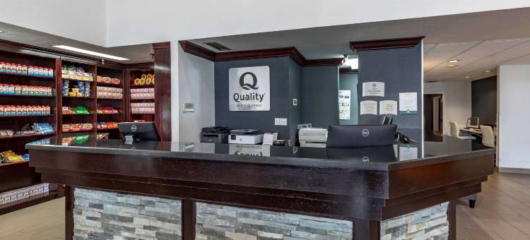 丹佛机场凯艺套房酒店-盖特威公园(Quality Inn and Suites Denver Airport - Gateway Park)图片