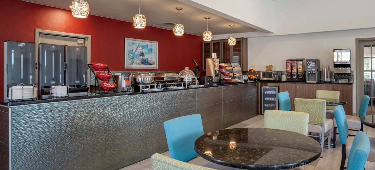卡尔顿贝斯特韦斯特套房酒店(Best Western Plus Carlton Suites)图片