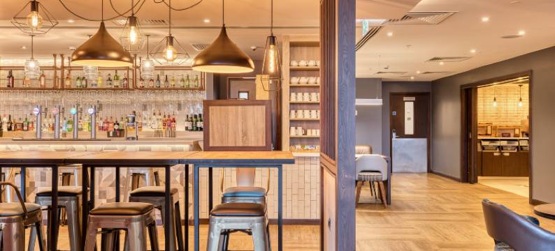 伦敦码头(坎宁镇)优品迎酒店(Premier Inn London Docklands (Canning Town))图片