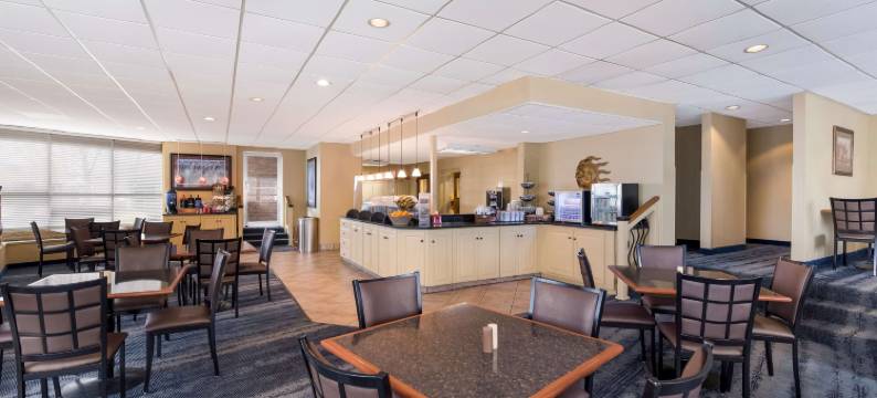 胜者圈贝斯特韦斯特酒店(Best Western Winners Circle)图片