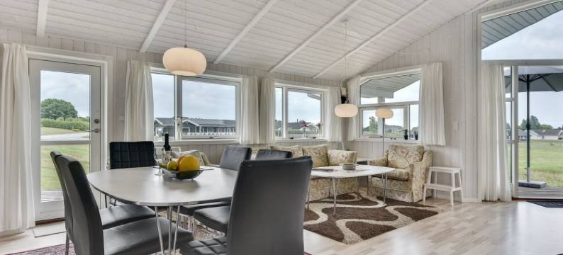 "Sisko" - 600m from the Sea图片