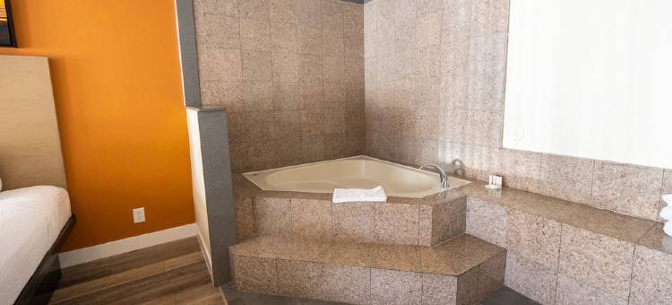 蒙特利市区戴斯酒店(Days Inn by Wyndham Monterey Downtown)图片