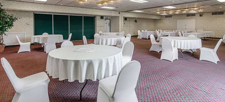 士丹顿6号汽车旅馆(Motel 6 Staunton, VA)图片