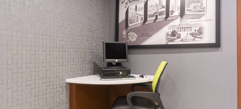 曾斯维尔温德姆速8酒店(Super 8 by Wyndham Zanesville)图片