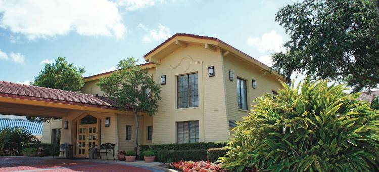 休士顿拉波特呗盟酒店(Baymont by Wyndham Houston la Porte)图片