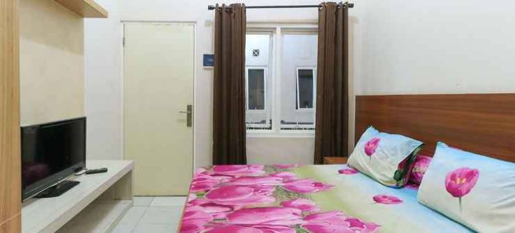 巴布萨拉姆荣库特米特拉红门酒店民宿(Homestay Babussalam Rungkut Mitra RedDoorz)图片