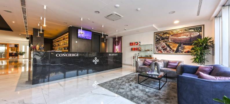 萨罗纳宫酒店(Hotel Salona Palace)图片