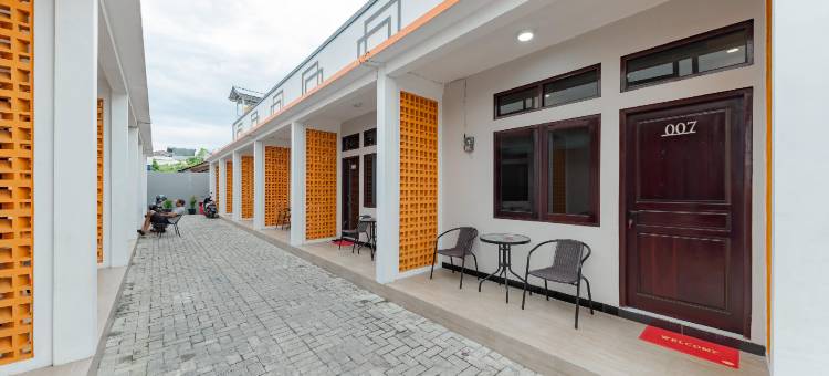 RedDoorz Plus at Orange Diponogoro Palangkaraya图片