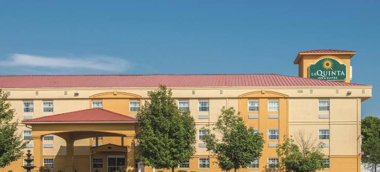 蓝泉城拉昆塔温德姆套房酒店(La Quinta Inn & Suites by Wyndham Blue Springs)图片