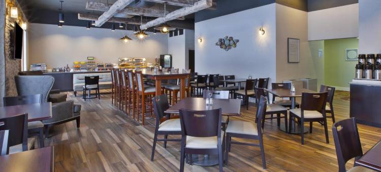 东兰辛-奥克莫斯贝斯特韦斯特套房酒店(Best Western Okemos/East Lansing Hotel  Suites)图片