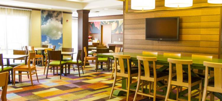 华尔顿堡海滩-埃格林空军基地万枫酒店(Fairfield Inn & Suites Fort Walton Beach-Eglin AFB)图片