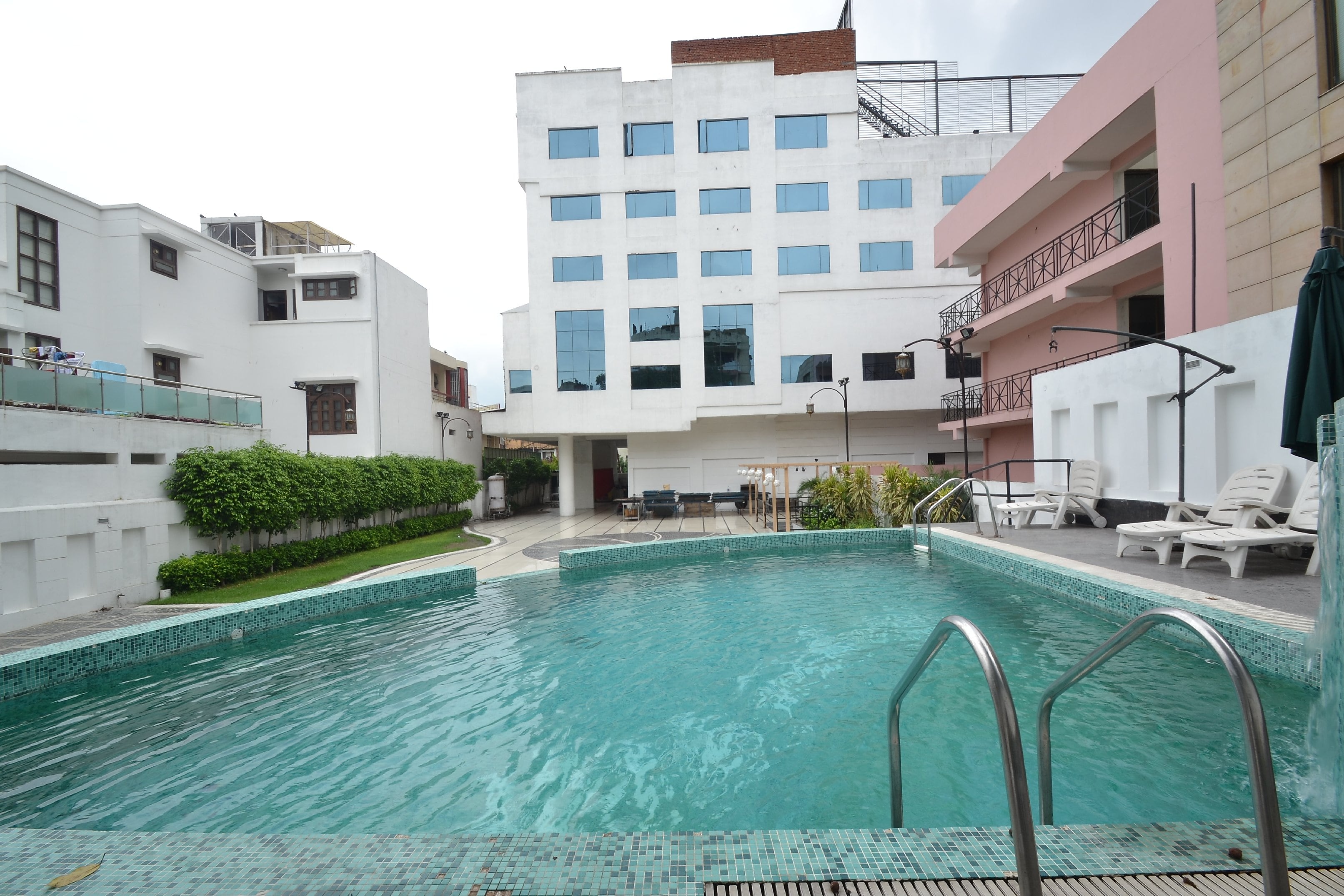 Hotel Royal CliffOver view