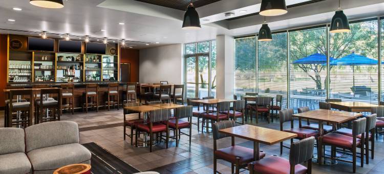 凤凰城迈措沃门户机场福朋喜来登酒店(Four Points by Sheraton at Phoenix Mesa Gateway Airport)图片