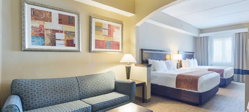 海滨舒适套房酒店(Comfort Suites Beachside)图片