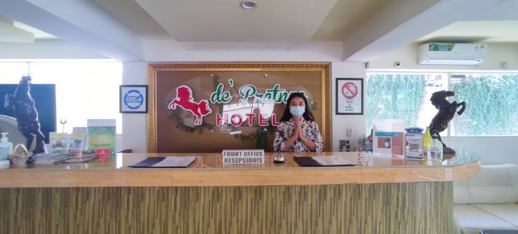 凯迪里德普拉特尼亚沃特酒店(Votel Hotel De'Pratnya Kediri)图片