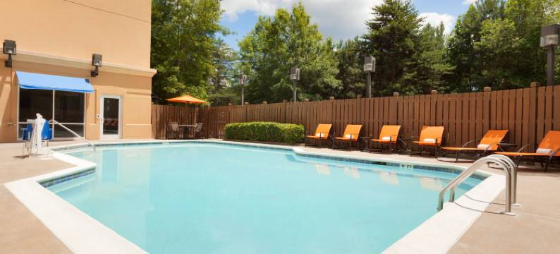 亚特兰大机场希尔顿安泊酒店(Embassy Suites by Hilton Atlanta Airport)图片