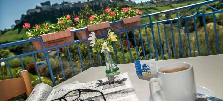 圣弗卢尔英式精华酒店(Brit Hotel Essentiel Saint-Flour)图片