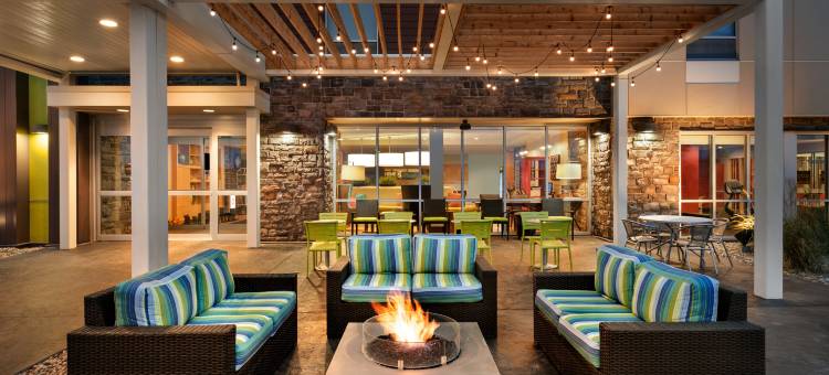 圣约翰堡希尔顿惠庭套房酒店(Home2 Suites by Hilton Fort St. John)图片