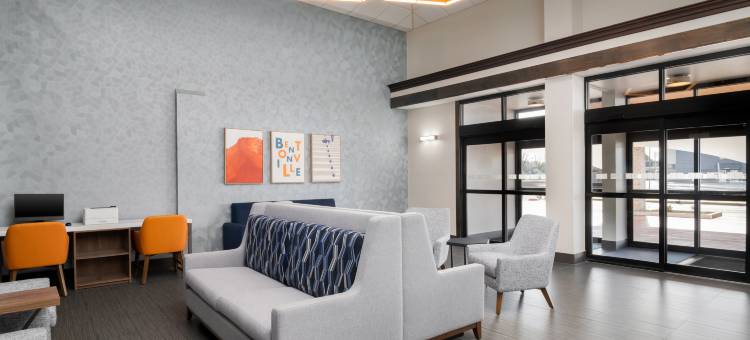 智选假日套房酒店本顿维尔(Holiday Inn Express & Suites Bentonville)图片