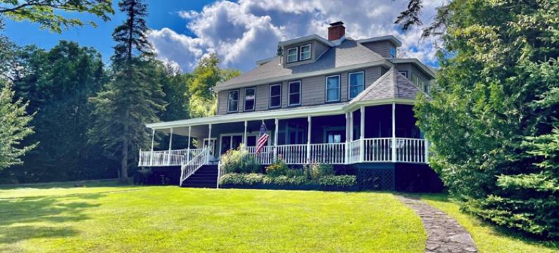 Historic Lake Placid Waterfront Great Camp-6 Br- Each w/Private Full Bath.图片