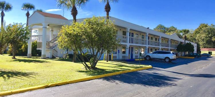 斯达克传统汽车旅馆(Motel 6 Starke, FL)图片