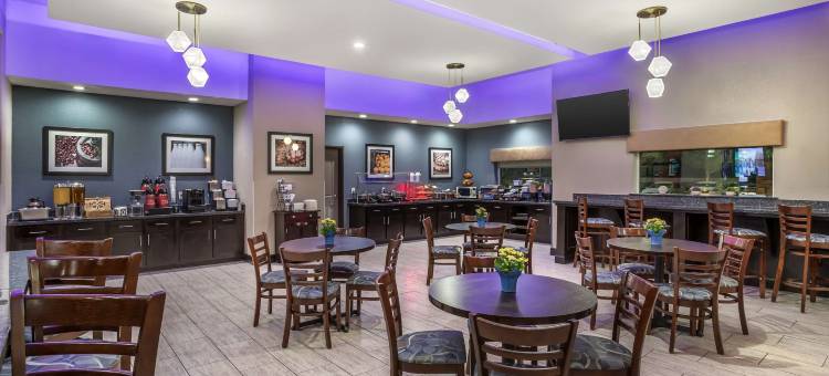 杰克逊湖贝斯特韦斯特优质套房酒店(Best Western Plus Lake Jackson Inn  Suites)图片