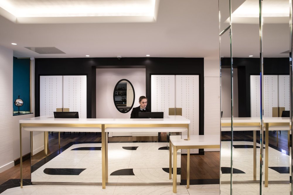 Hôtel Victor Hugo Paris KléberOver view