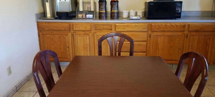 富兰克林骑士酒店(Knights Inn Franklin, PA)图片