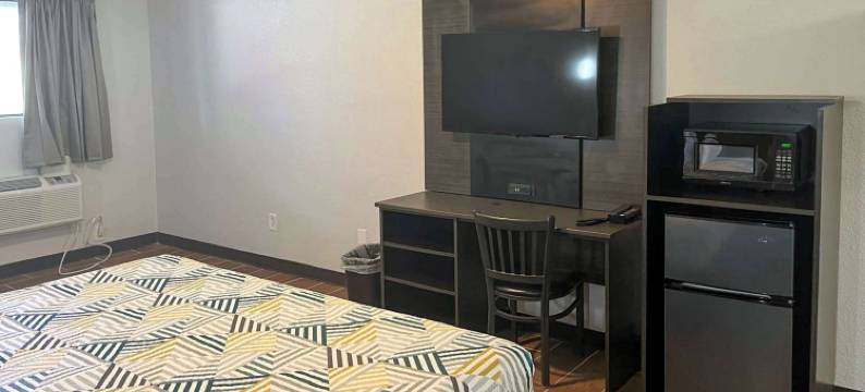 西维吉尼亚飓风 6 号汽车旅馆(Motel 6 Hurricane, WV)图片