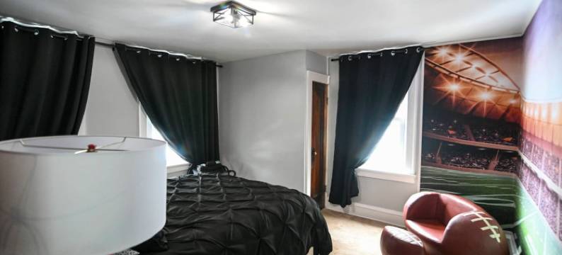 Sports Haven with Foosball and Basketball - Amazing Themed Escape图片