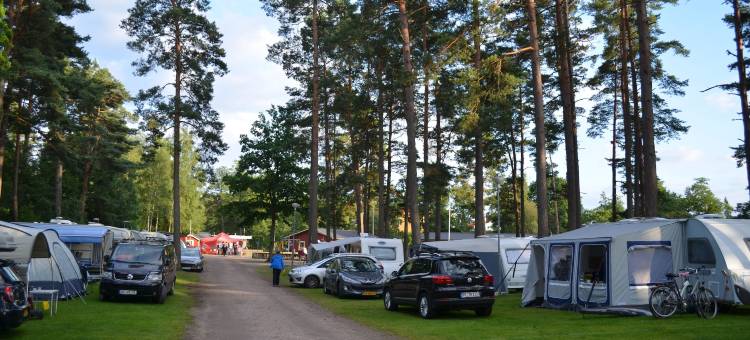 华纳莫普洛斯琼湖露营酒店(Värnamo Camping Prostsjön)图片