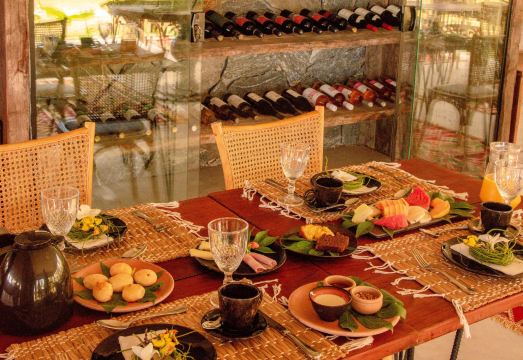 Pousada Haya Hotel Overview