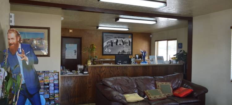 圣乔治速 8 酒店(Super 8 by Wyndham St. George UT)图片