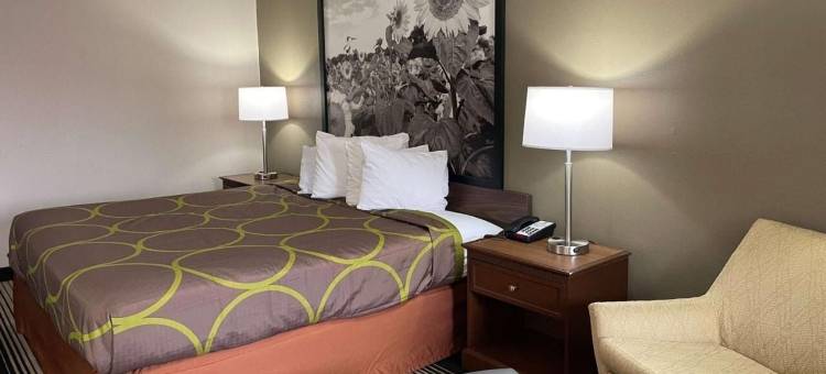 章克申城红狮酒店及套房(Red Lion Inn & Suites Junction City)图片
