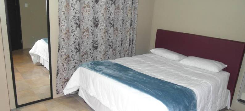 桑兹湖庄园酒店(Lake Sands Manor)图片